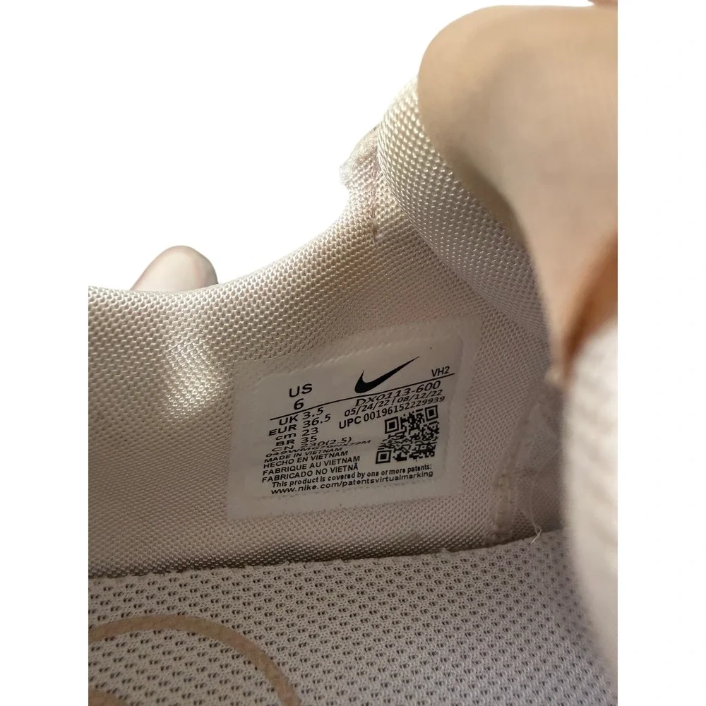 Nike great preowned